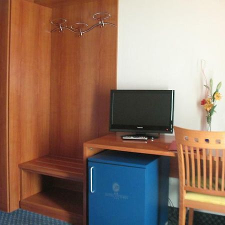 Hotel Vittoria San Giórgio di Nogaro Esterno foto